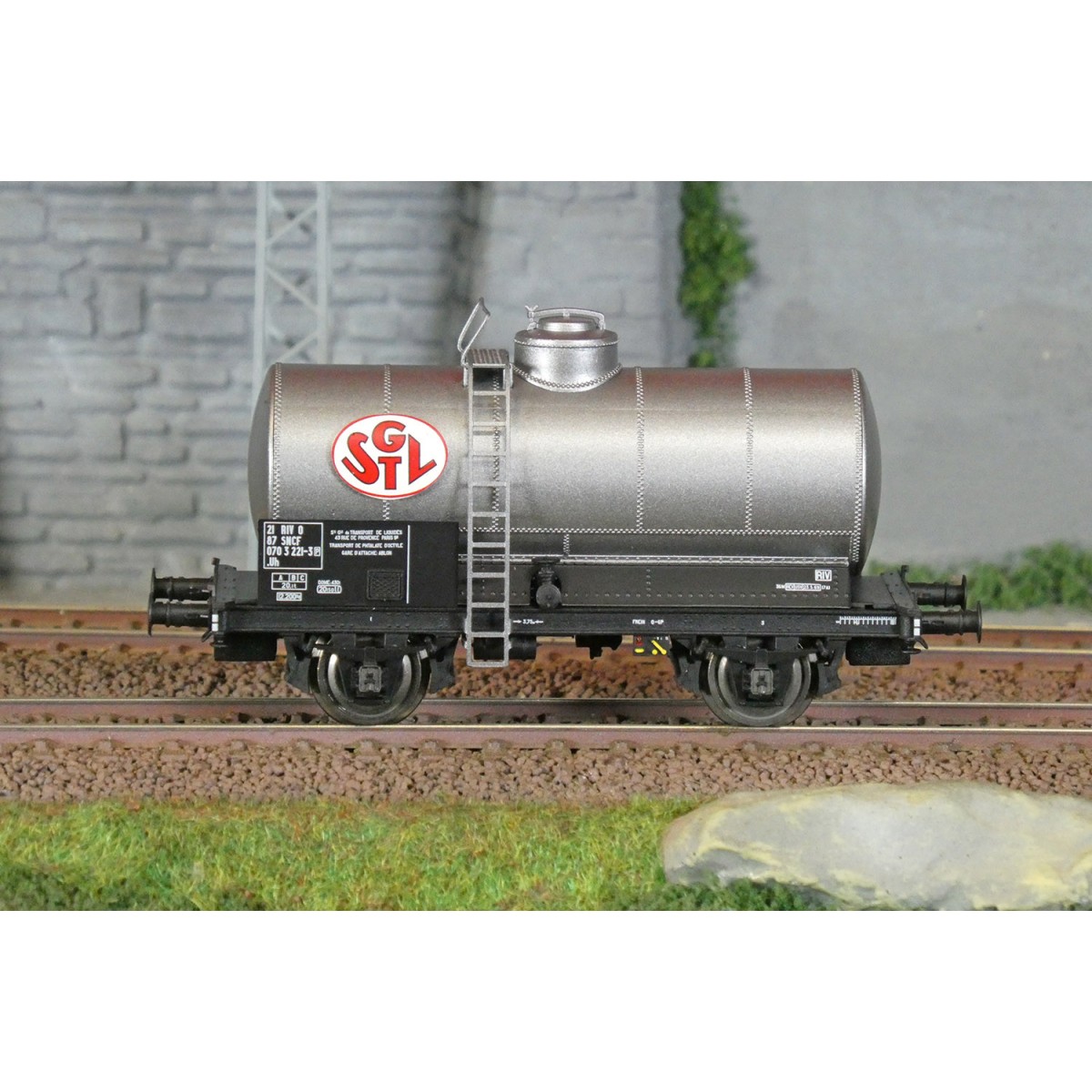 Ls Models 30454 OCEM tank wagon, without gangway, grey, SGTL, SNCF ...