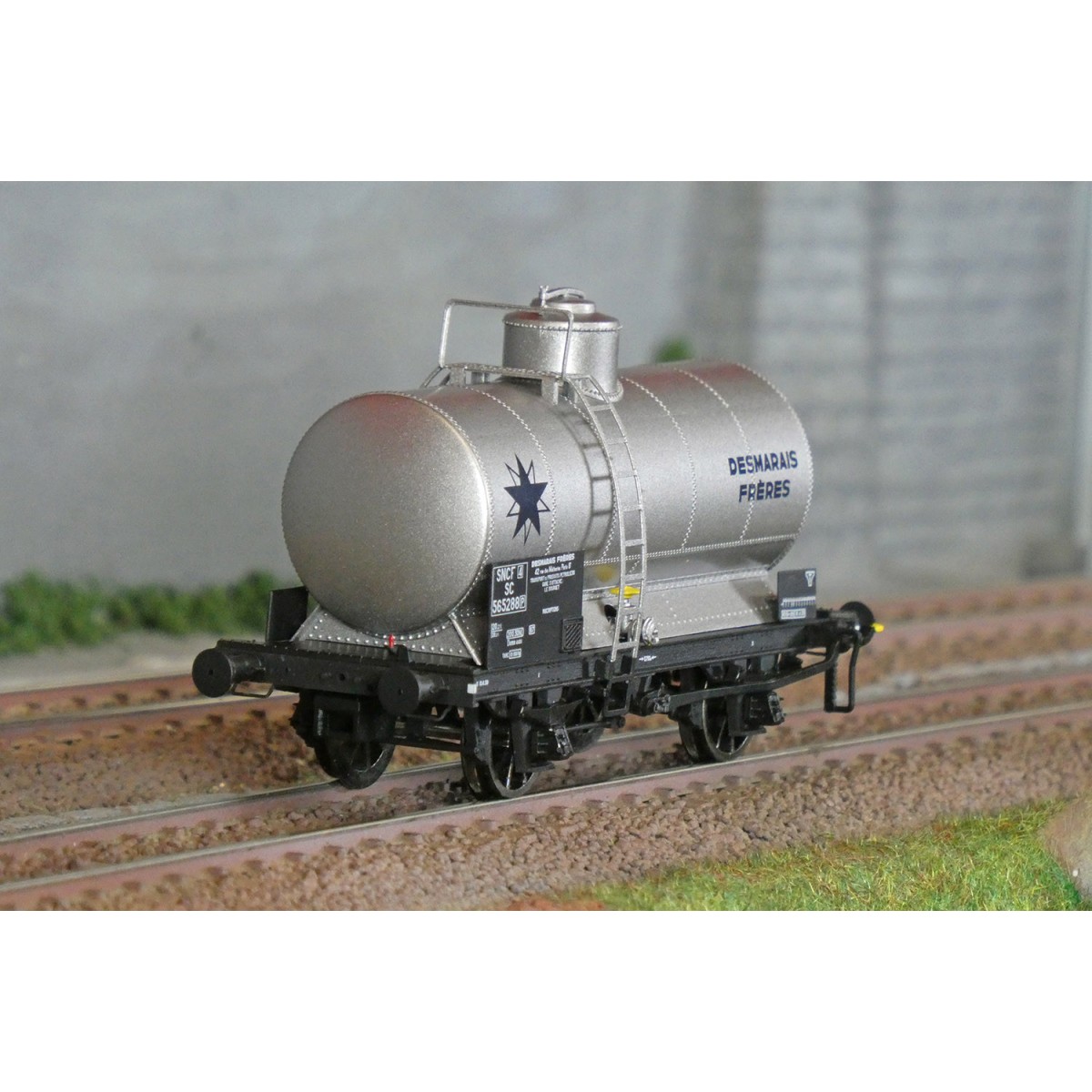 Ls Models 30455 Wagon citerne OCEM, sans passerelle, gris, DESMARAIS FRERES, SNCF Ls models LSM_30455 - 1