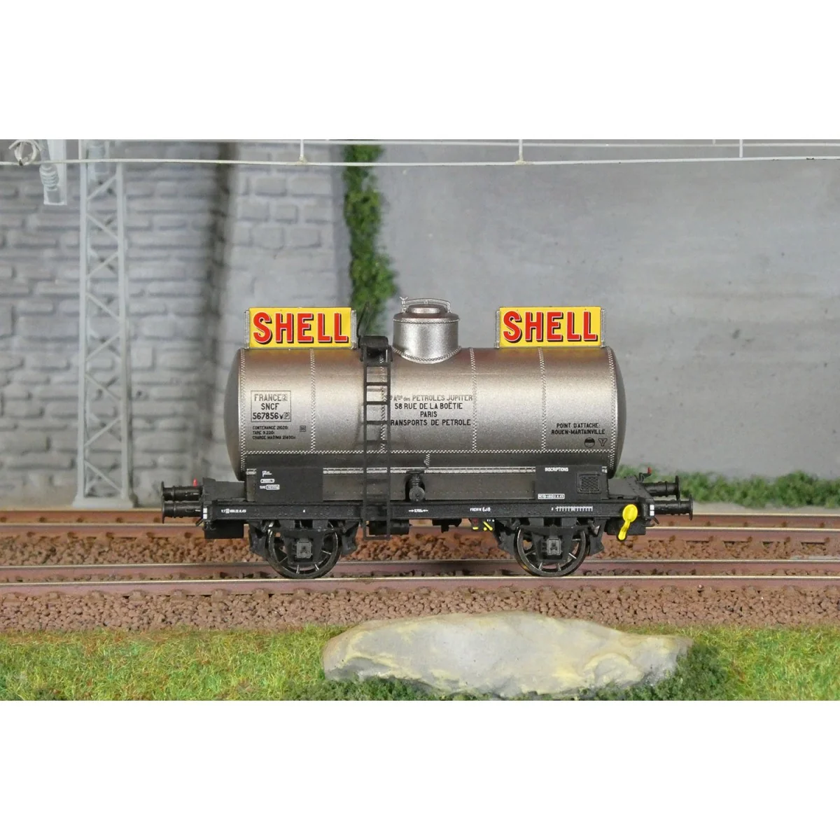 LS Models 30457 OCEM tank wagon, without walkway, grey, SHELL, SNCF LS Models 30457 OCEM tank wagon, without walkway, grey, SHELL, SNCF