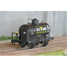 LS Models 30458 OCEM Tank Wagon, Guardhouse, Black, BP Fuel Oil, SN...