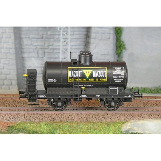 LSM_30458-LS Models 30458 OCEM Tank Wagon, Guardhouse, Black, BP Fuel Oil, SNCF