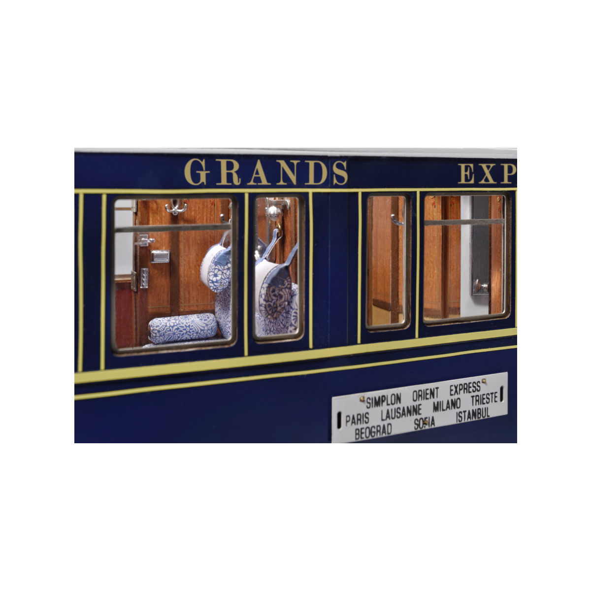Passenger car CIWL Orient Express 1/32 construction wood Amati - 17...