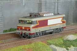 LS Models 10480S SNCF BB 15028 Electric Locomotive, Arzens Concrete...