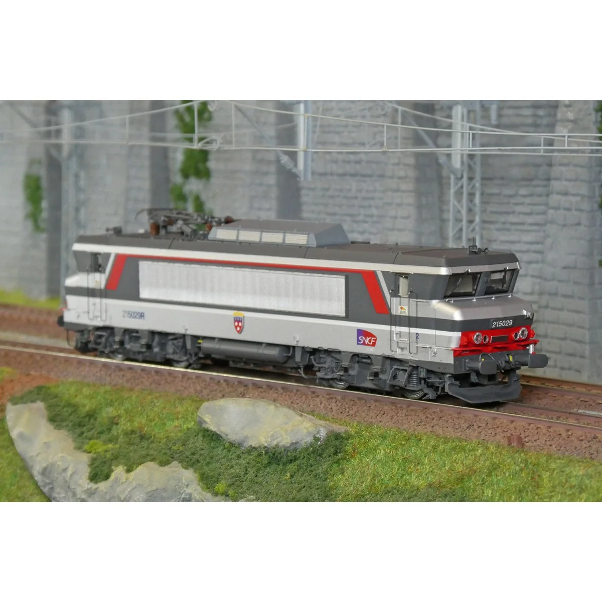 Ls Models 10493 Locomotive électrique BB 15029 REVER, SNCF, Corail+, Blason AURILLAC , Achéres Ls models LSM_10493 - 3