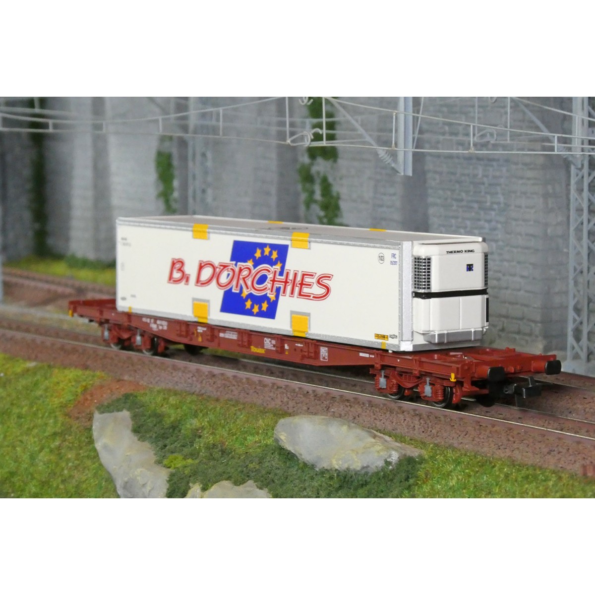 Jouef HJ6279 S70 bogie container wagon, TOUAX, loaded with swap bod...
