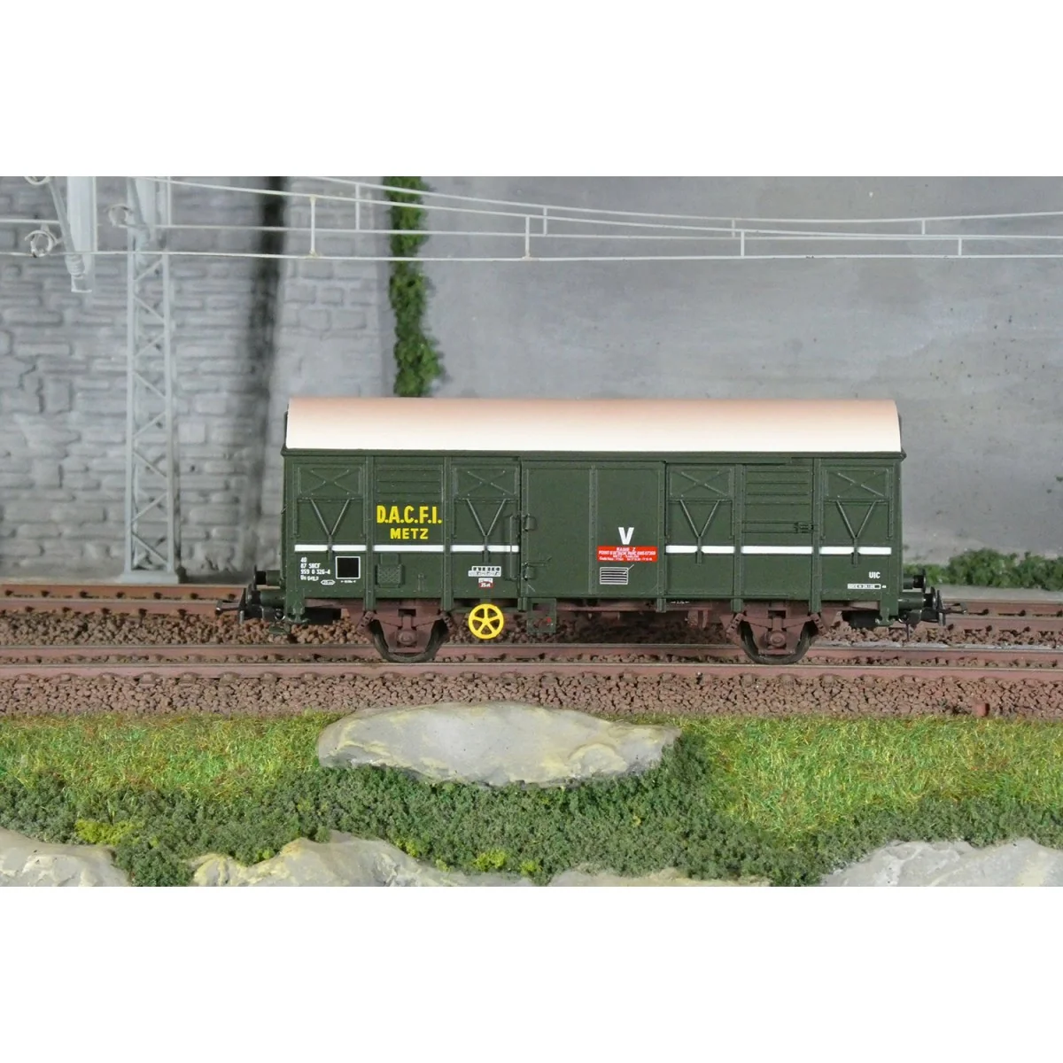 Jouef HJ6290 Covered wagon with G4 axles, SNCF, " DACFI " Metz, gre... Jouef HJ6290 Covered wagon with G4 axles, SNCF, " DACFI " Metz, gre...