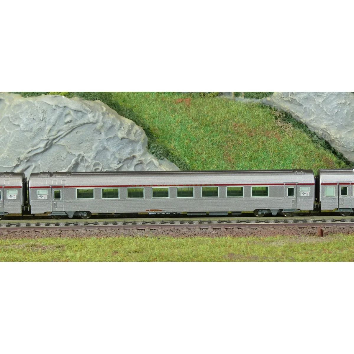 Arnold HN4498 Set of 3 Mistral 69 passenger cars, TEE, A3rtu + A8ux...