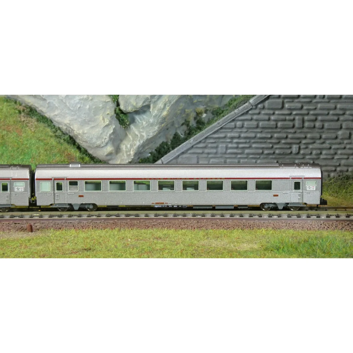 Arnold HN4498 Set of 3 Mistral 69 passenger cars, TEE, A3rtu + A8ux...