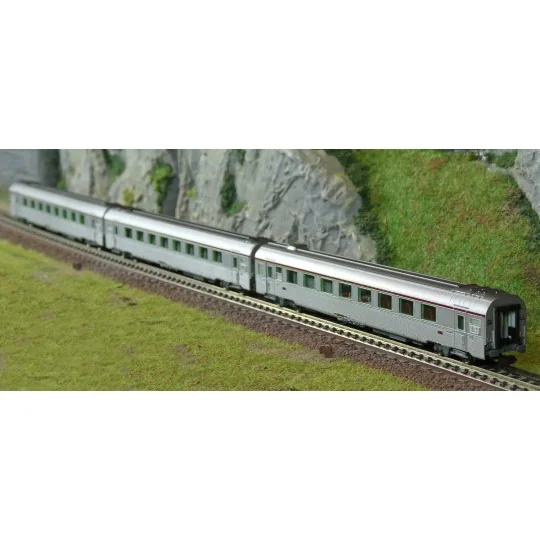 HN4498-Arnold HN4498 Set de 3 voitures voyageurs Mistral 69, TEE, A3rtu + A8ux2 "Jules Verne", N - 1/160