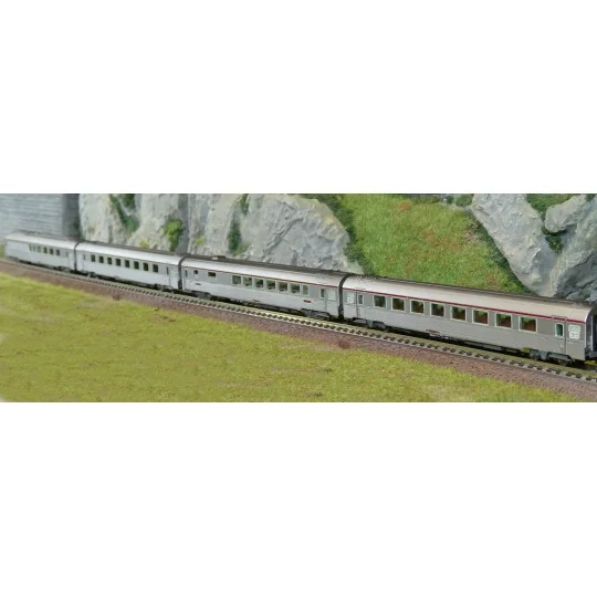 HN4499-Arnold HN4499 Set de 4 voitures voyageurs Mistral 69, TEE, Vru + A8tux2 + AD4tux "Jules Verne", N - 1/160