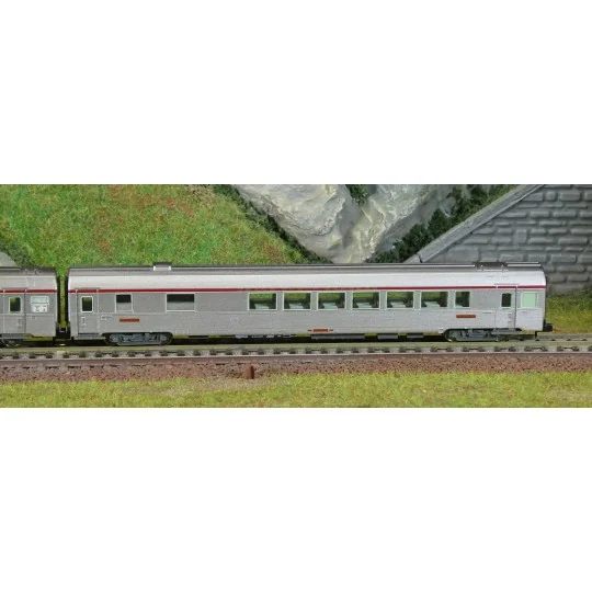 HN4500-Arnold HN4500 Set de 3 voitures voyageurs Mistral, TEE, Vru/A8tu/AD4tux, Nice - Paris, N - 1/160