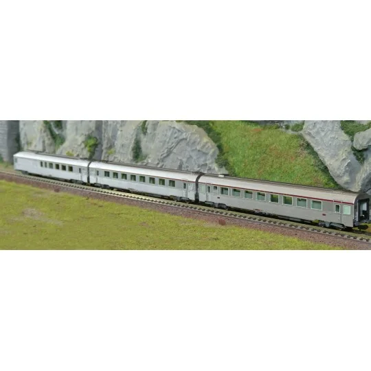 HN4501-Arnold HN4501 Set of 3 Mistral passenger cars, TEE, Arux / A8u / AD4tux, Nice - Paris, N - 1/160