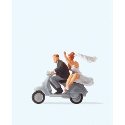 Preiser 28150 personnages, Couple de mariés sur vespa Preiser Preiser_28150 - 1