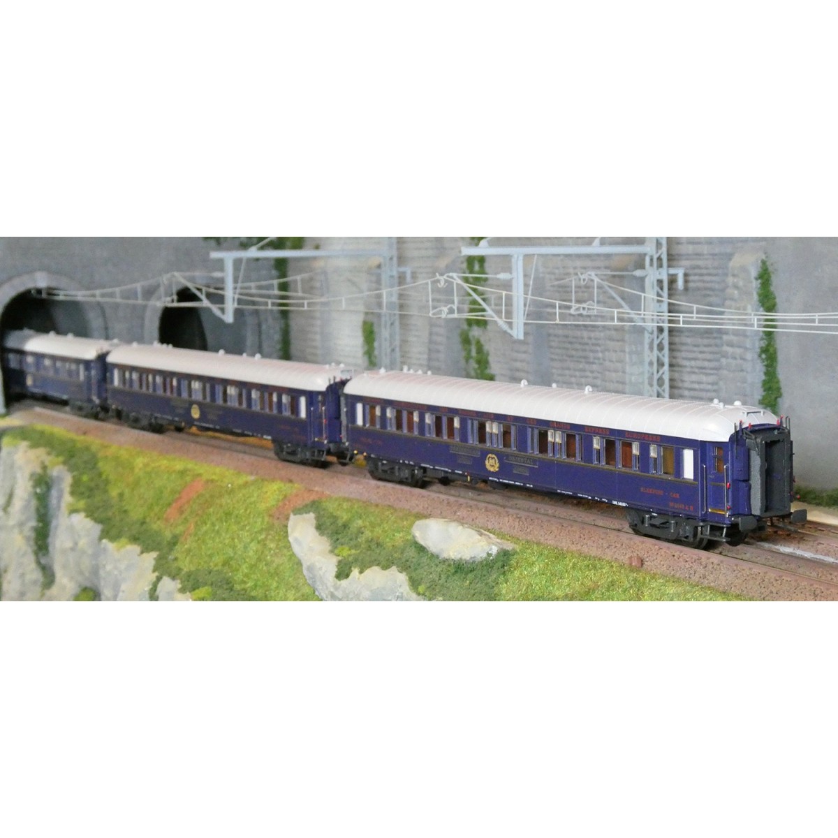 Models Word 1006-1 Set of 3 Bombay Express, CIWL, WL S2 sleeping ca...