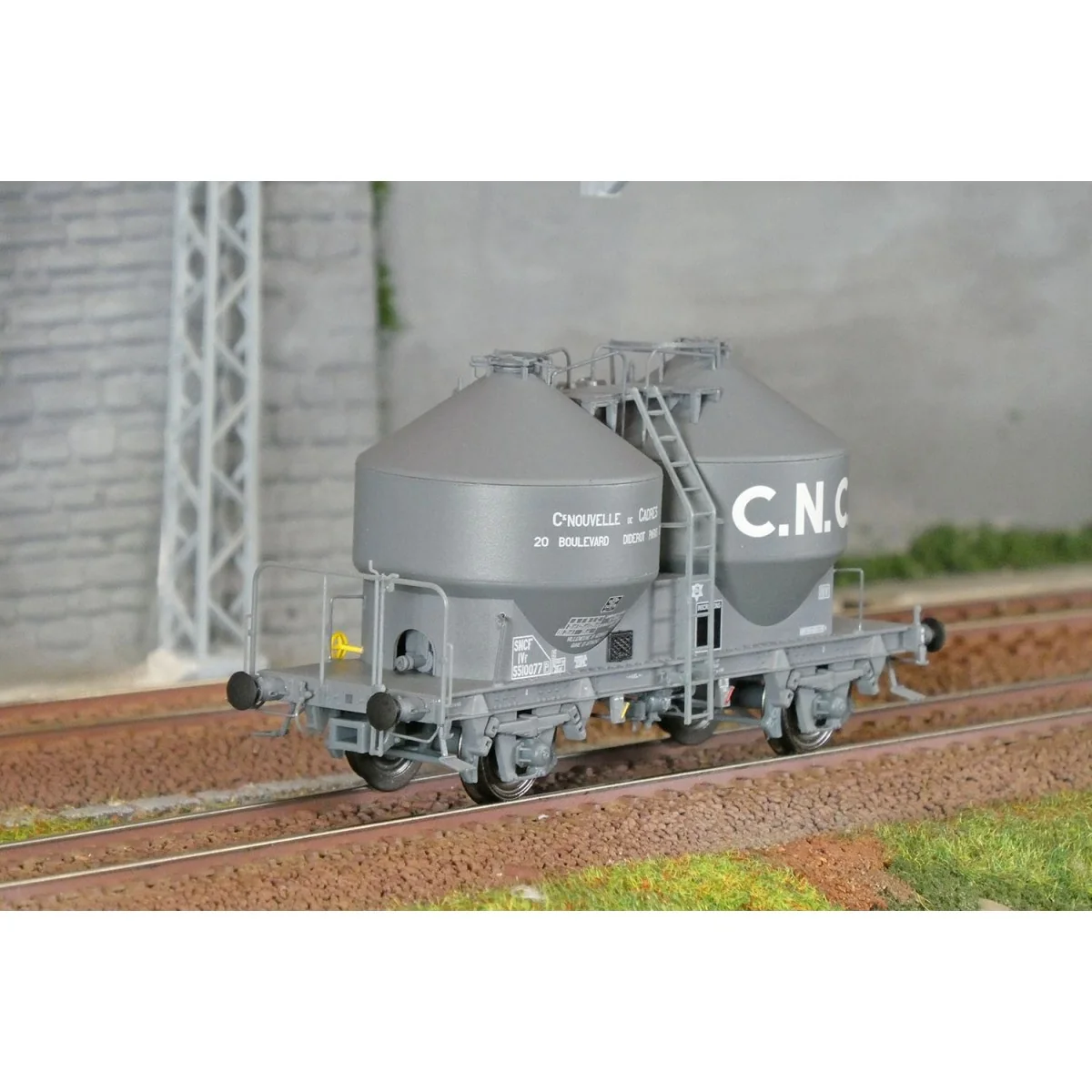 R37 HO43122 Cement wagons, CNC , ep. III