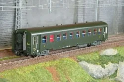 R37 HO42500 Voiture voyageurs USI, Bmyfi 8.3026, bogies Y16, soufflets, Batignolles, éclairée Rail 37 - R37 R37_HO42500 - 1