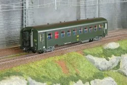 R37 HO42501 USI passenger car, B10t, Y16 bogies, bellows, Batignoll...