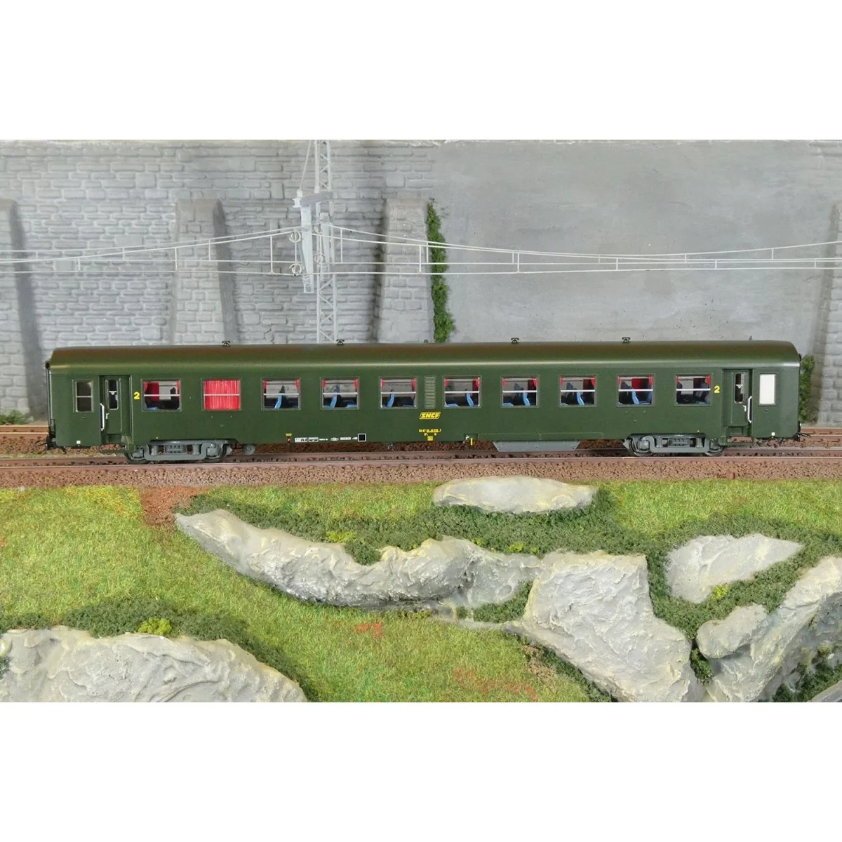 R37 HO42508 USI passenger car, B10t, Y16 bogies, Avialex independen...