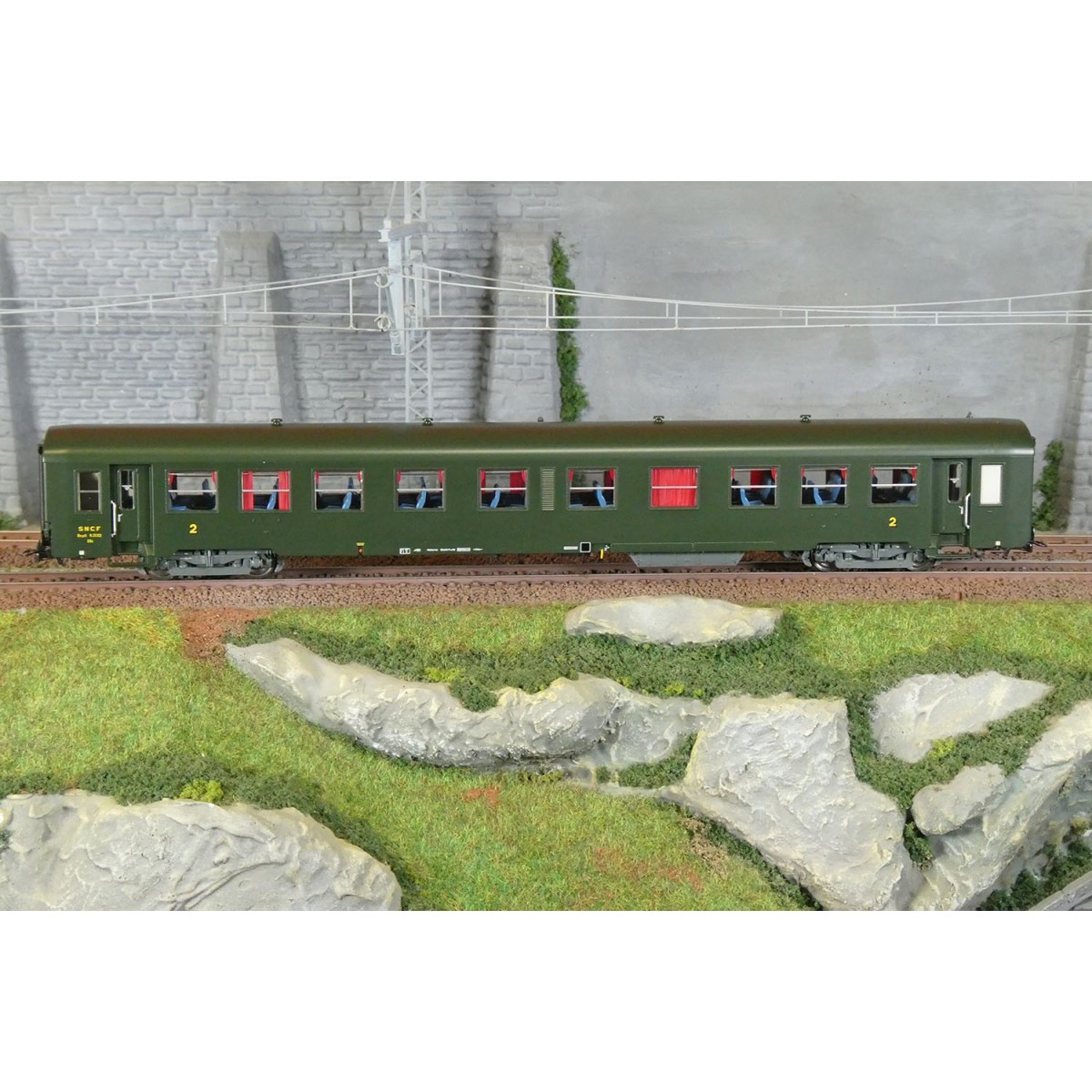 R37 HO42512 USI passenger car, Bmyfi 8.3132, Y24 bogies, Avialex in...