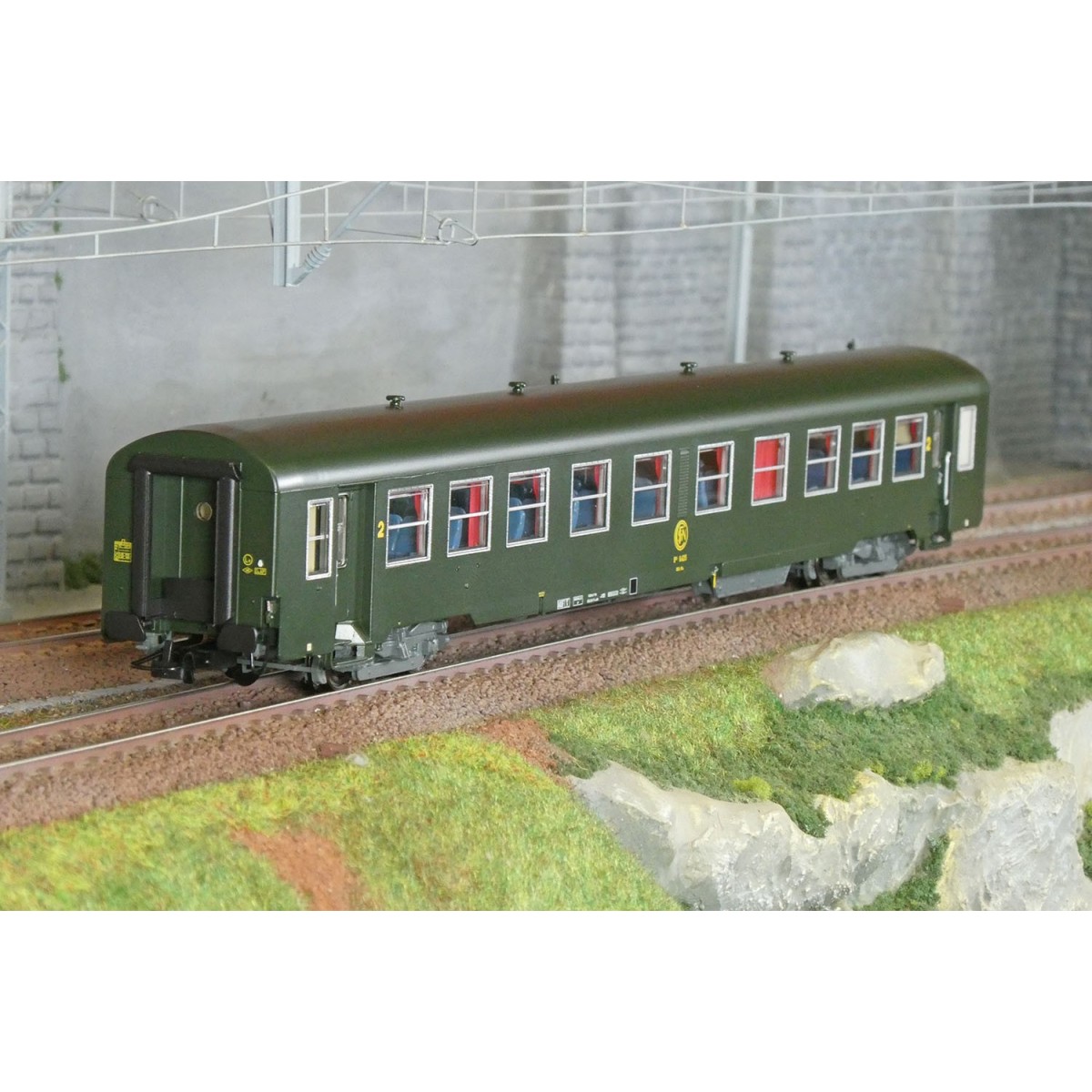 R37 HO42513 USI passenger car, B10t 8.4215, Y24 bogies, Avialex ind...