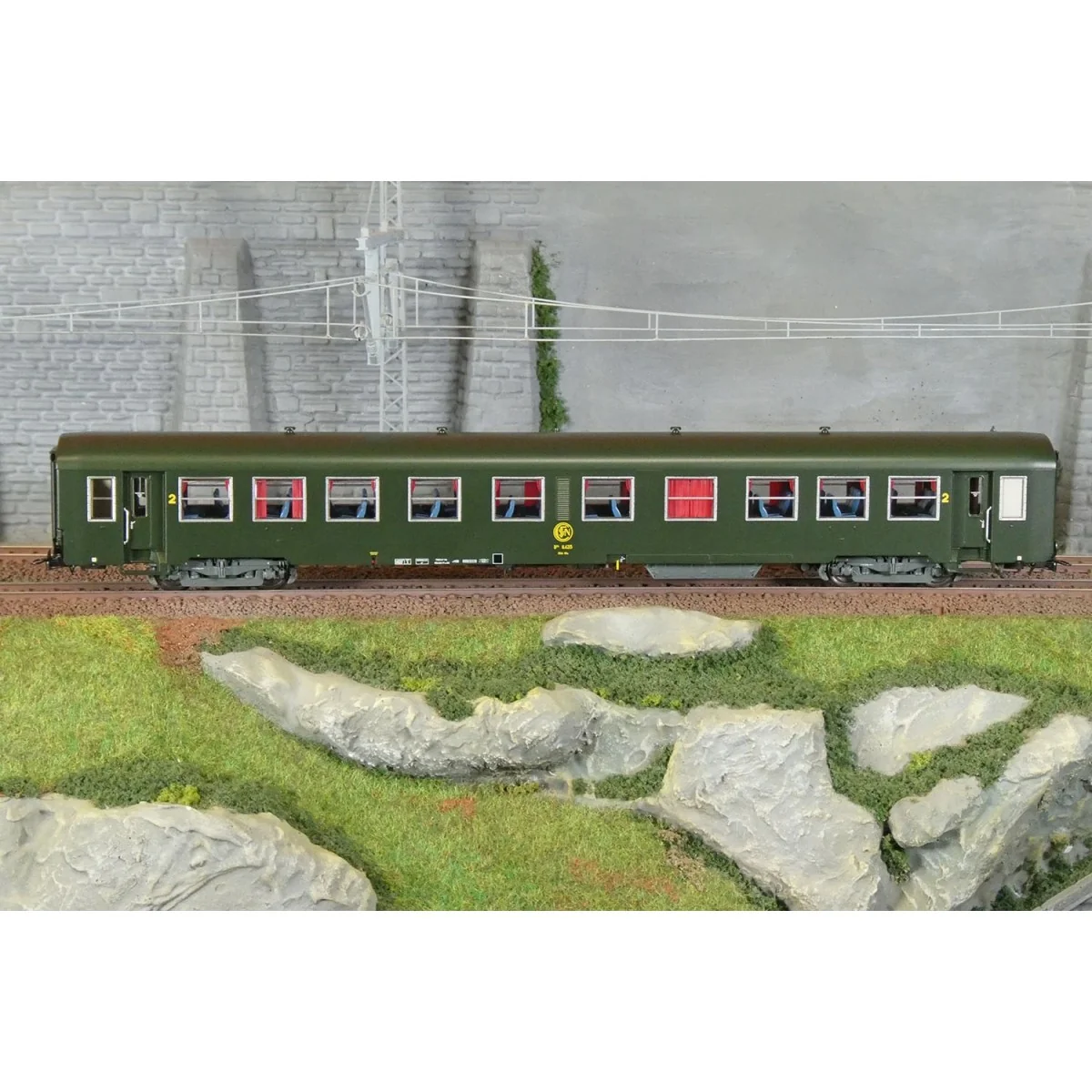 R37 HO42513 USI passenger car, B10t 8.4215, Y24 bogies, Avialex ind...