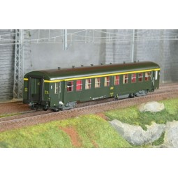 R37 HO42519 Voiture voyageurs USI, A4t4, bogies Y24, chauffage auto...