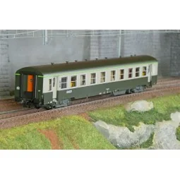 R37 HO42524 Voiture voyageurs USI, B4t4, bogies Y24, Chambéry, éclairée Rail 37 - R37 R37_HO42524 - 1