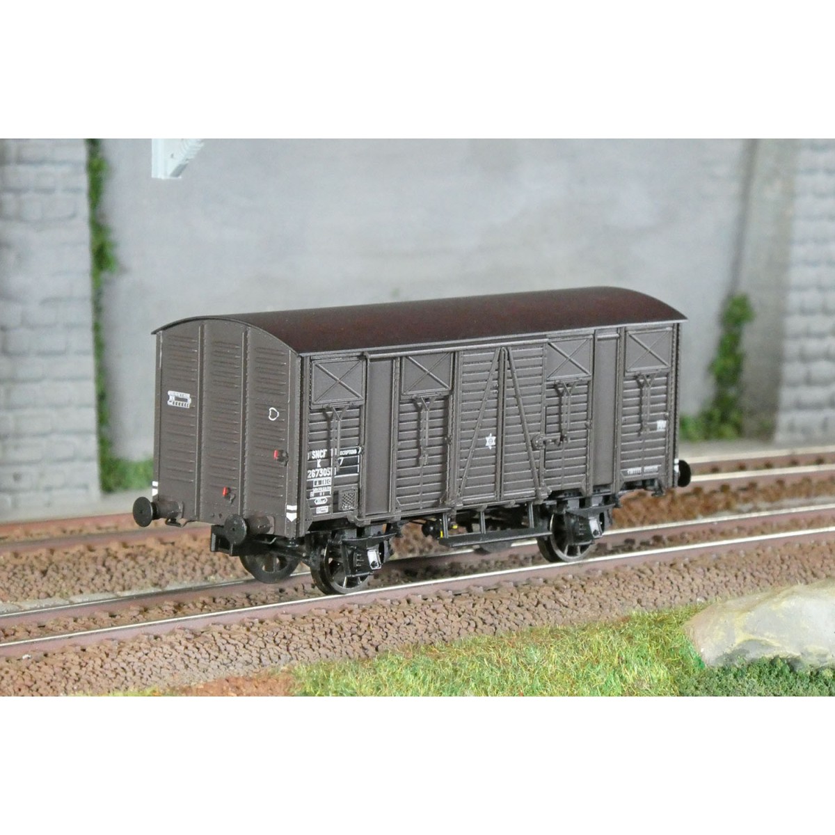 LS Models 31308 Wagon OCEM K 29, SNCF, livré brun toit noir, ep.IIIb Ls models LSM_31308 - 1