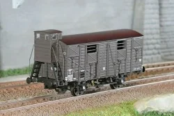 LS Models 31313 OCEM Kf 19 wagon, SNCF, brown livery with black roo...