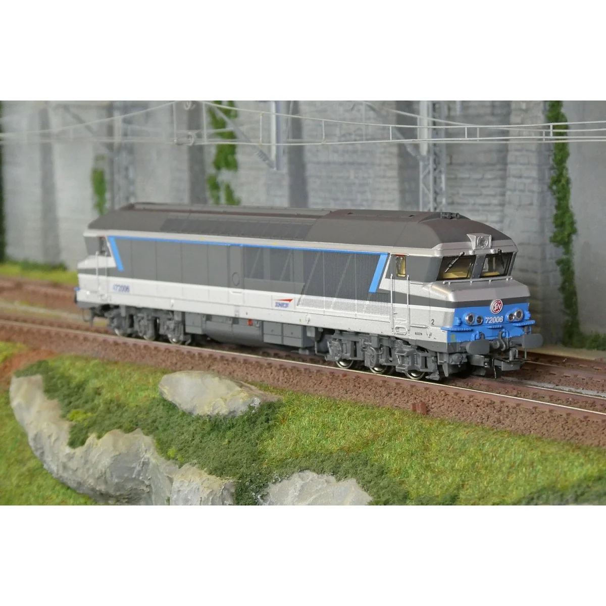 Jouef HJ2620 CC 72006 diesel locomotive, SNCF, Isabelle, Casquette ... Jouef HJ2620 CC 72006 diesel locomotive, SNCF, Isabelle, Casquette ...