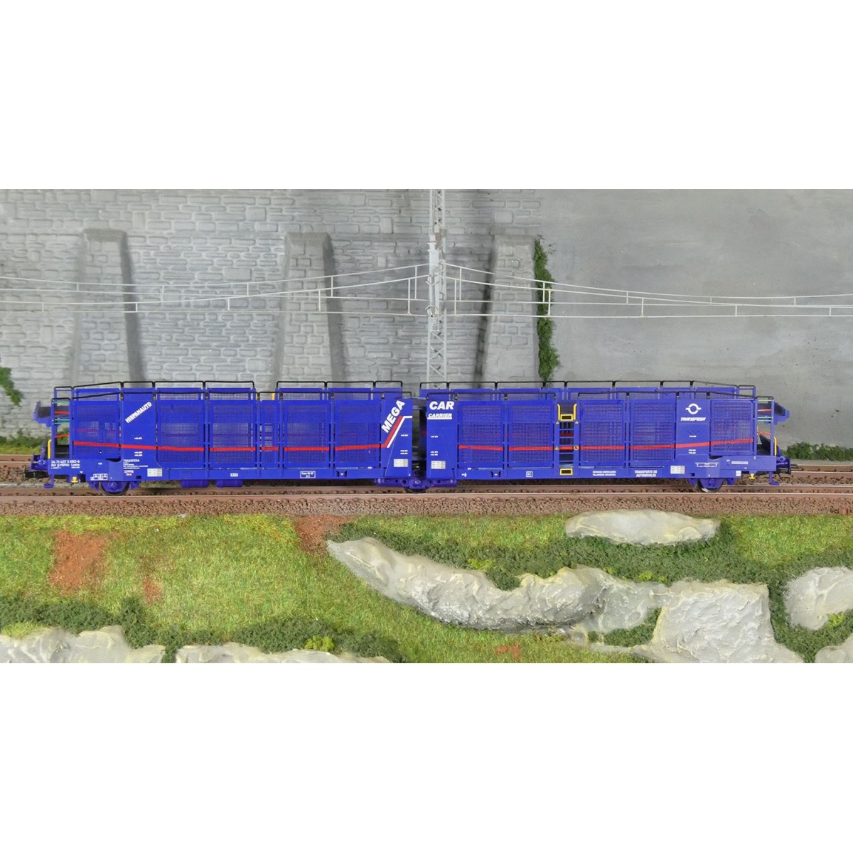 Jouef HJ6316 Laeks 3-axle car carrier wagon, Mega Car Carrier, Transfesa / Hispanauto, blue livery