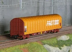 Jouef HJ6315 Rils-type bogie covered wagon, freight, SNCF, orange livery