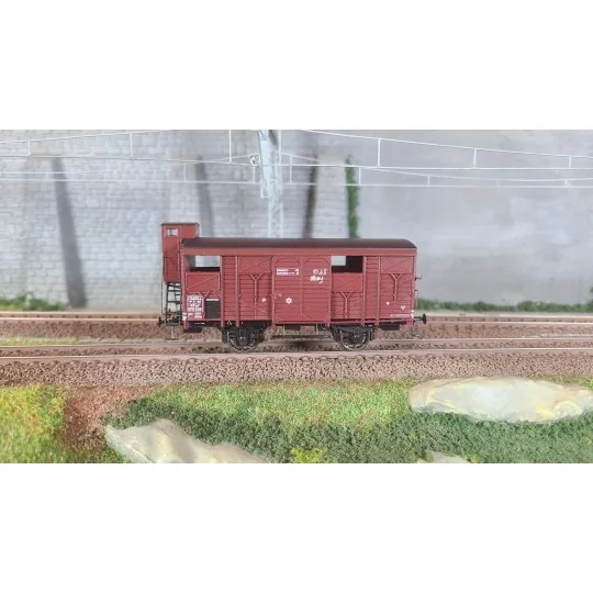 Ree models WB697 PLM 20 T covered wagon, Sideros red, spoked wheels... WB-697-Ree models WB697 PLM 20 T covered wagon, Sideros red, spoked wheels, open doors and guard's cabin