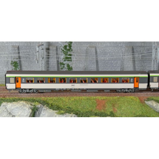 LSM_E200-LS Models E200 Set de 2 voitures corail VTU, SNCF, B10tu / B11tu, logo Encadré, éclairée