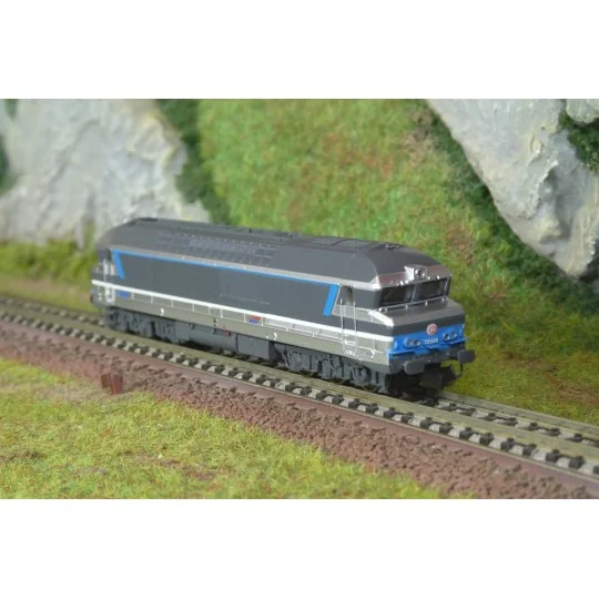 HN2653S-Arnold HN2653S Locomotive diesel CC 72006, logo casquette, livrée Multiservice, Isabelle, digitale sonore, N 1/160
