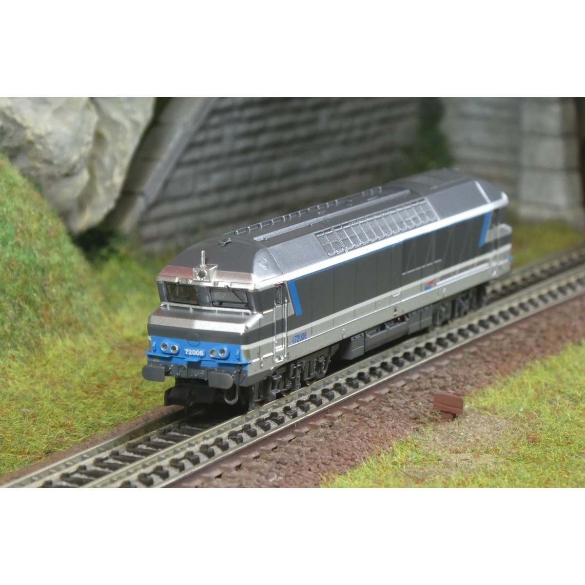 Arnold HN2653 Locomotive diesel CC 72006, logo casquette, livrée Multiservice, Isabelle, N 1/160 Arnold HN2653 - 1