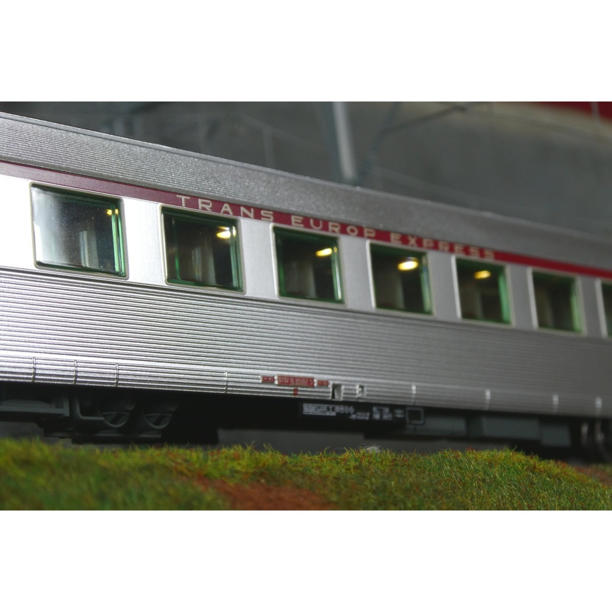 Coffret de 3 voitures TEE « Jules Verne », SNCF, n.2/2, éclairé, sonore - Jouef HJ4206HM Jouef HJ4206HM - 3