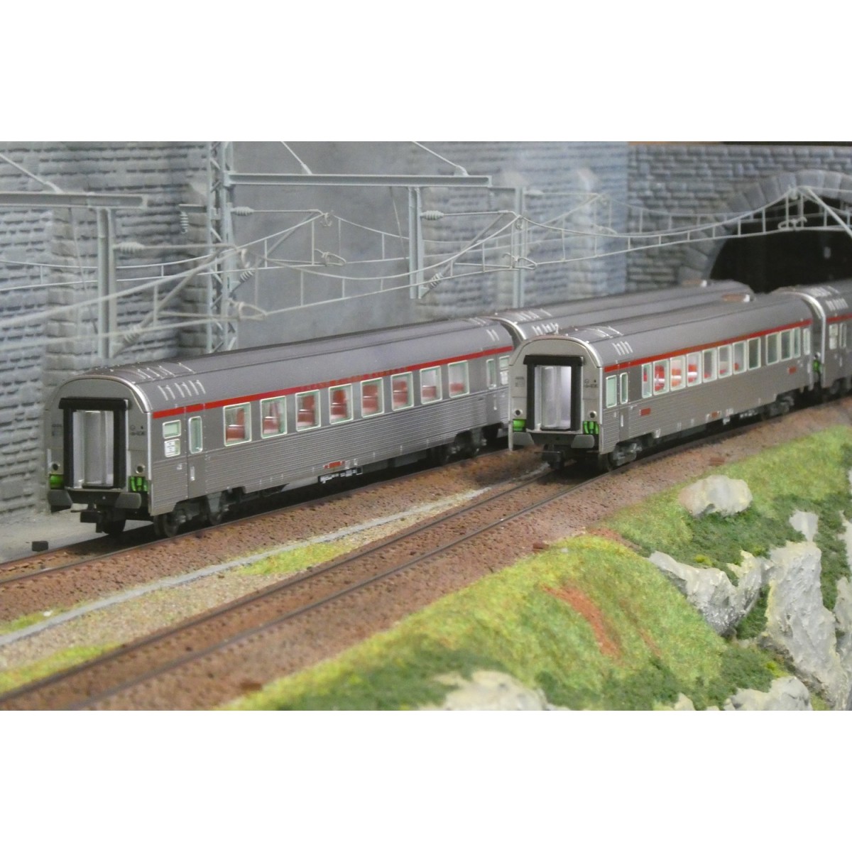 Coffret de 4 voitures Inox TEE "Mistral 69" « Jules Verne », SNCF, n.1/2, éclairé - Jouef HJ4205 Jouef HJ4205 - 1