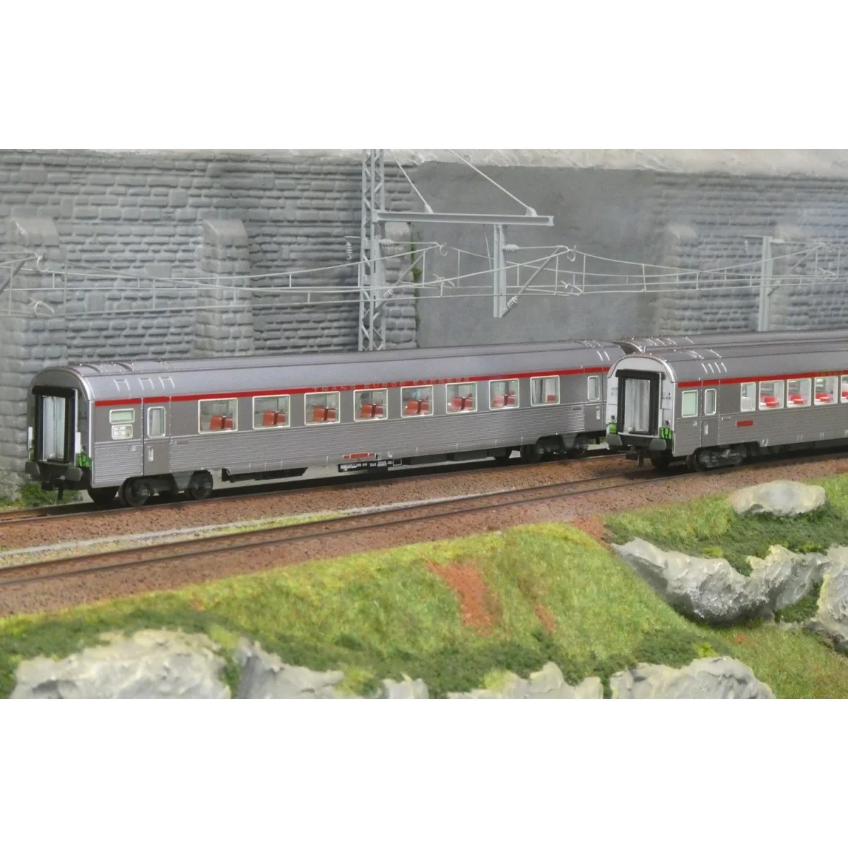 Set of 4 stainless steel TEE "Mistral 69" "Jules Verne" coaches, SN...