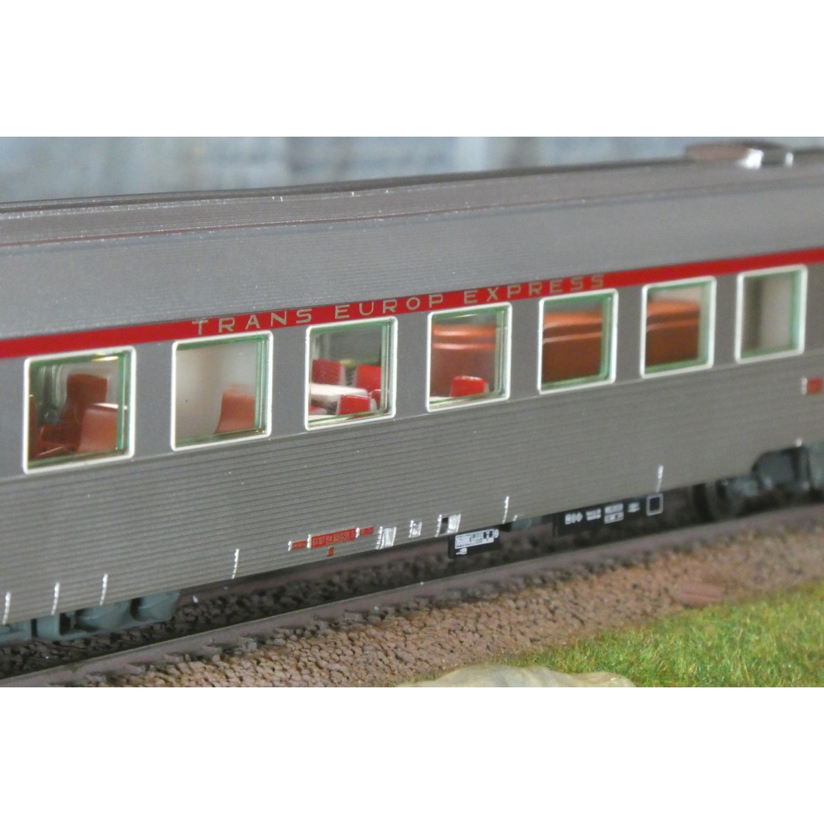 Coffret de 4 voitures Inox TEE "Mistral 69" « Jules Verne », SNCF, n.1/2, éclairé - Jouef HJ4205 Jouef HJ4205 - 7