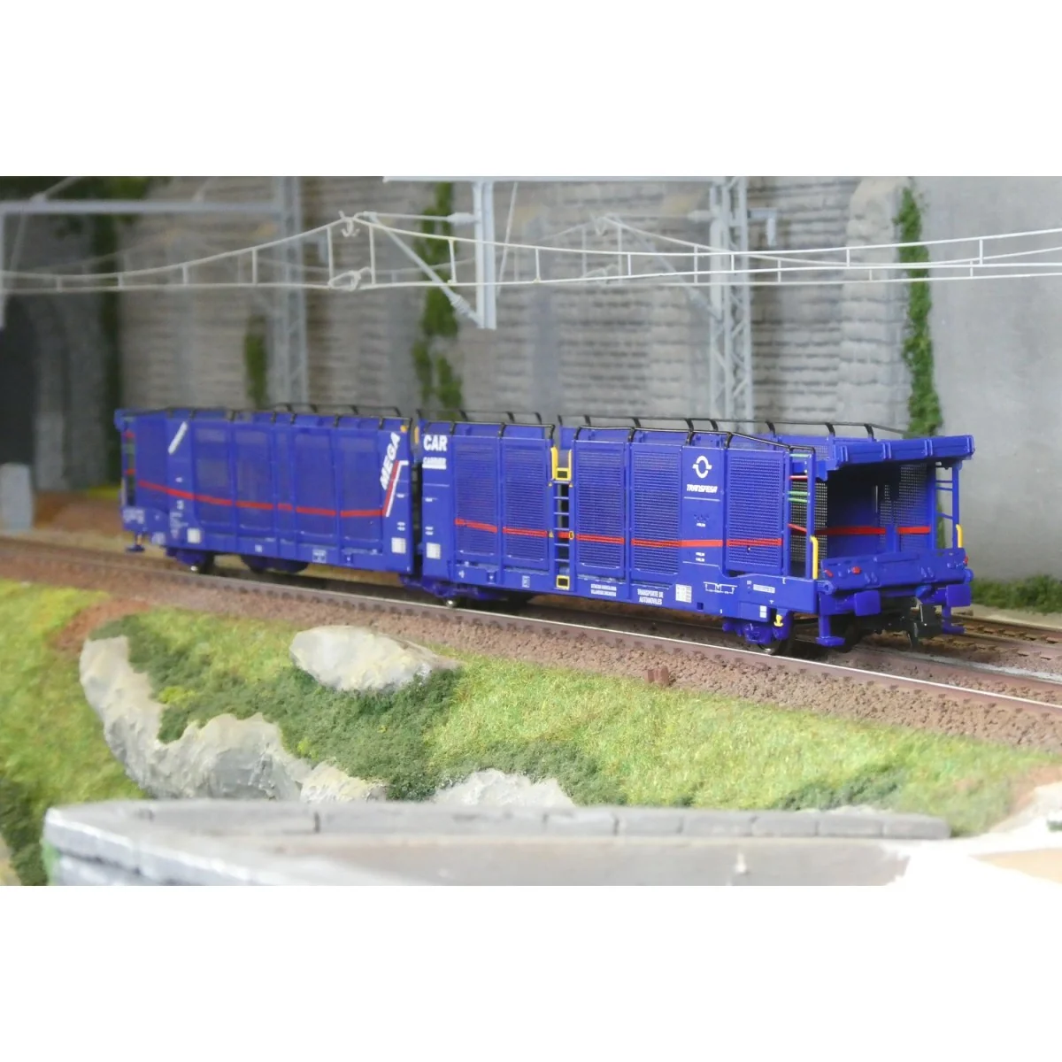 Laeks car carrier wagon “Mega Car Carrier” TRANSFESA / Hispanauto –...