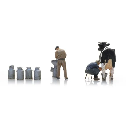 Arti_5870023-Artitec 5870023 Figures, Dairy Farmers with Cow and Milk Cans