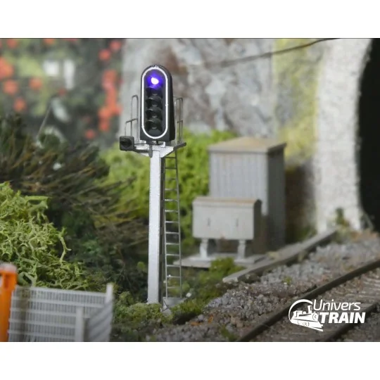 Signal SNCF type C, 6 feux (violet/blanc/vert/rouge/jaune/blanc), M... MAFEN_913207-Signal SNCF type C, 6 feux (violet/blanc/vert/rouge/jaune/blanc), MAFEN 913207