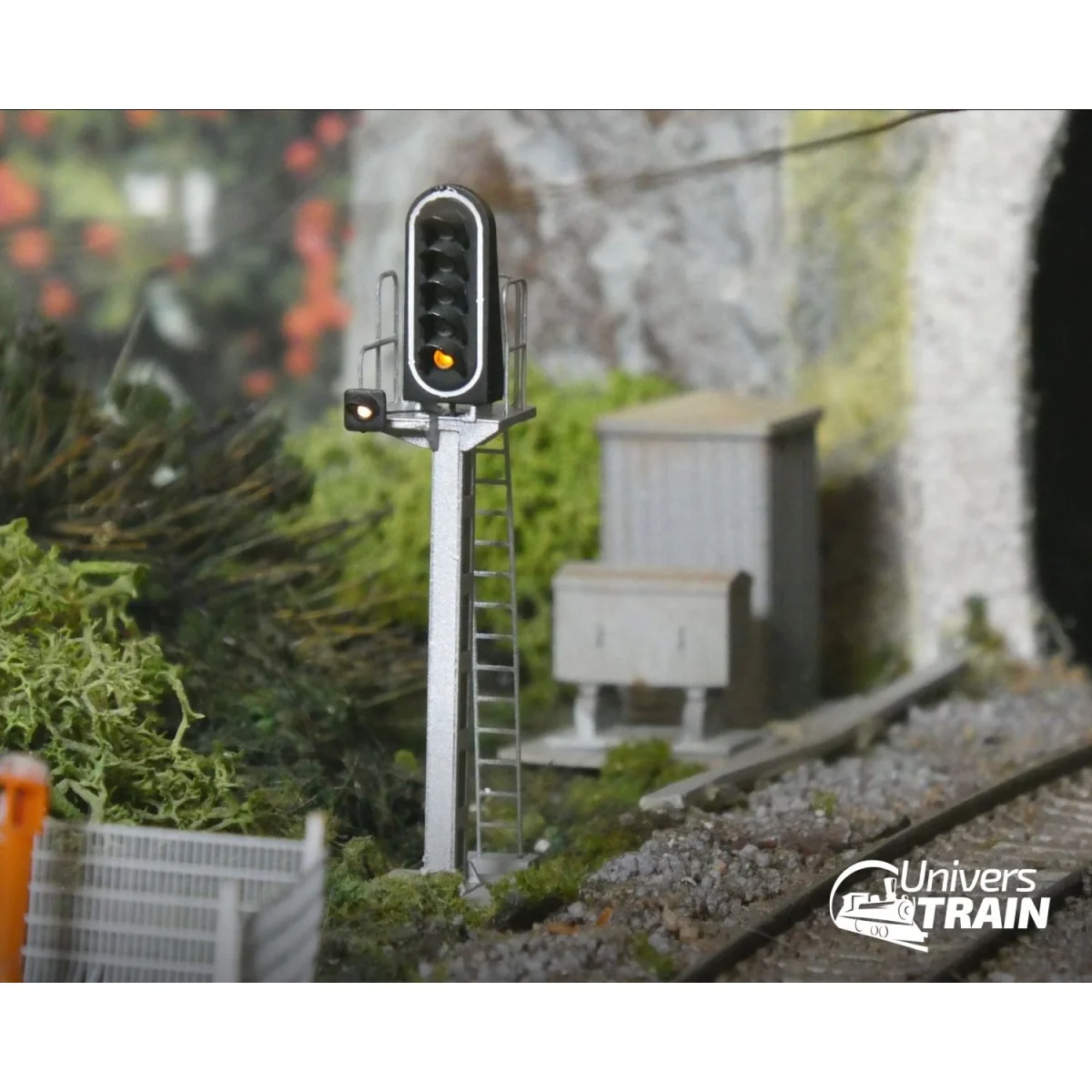 SNCF signal type C, 6 lights (red/white/green/red/yellow/white), MA...