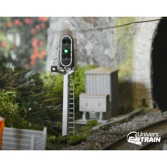 MAFEN_913204-SNCF signal type C, 4 lights (red/green/red/eyelet), MAFEN 913204