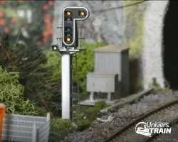 Feu Tricolore Miniature HO 1:100 – 3 LED (rouge, Vert, Jaune) – Alimentation 3V – 6,5 Cm – Pour Modélisme Ferroviaire