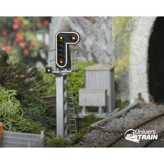 MAFEN_913211-Signal SNCF type F, 8 feux (double jaune/rouge/blanc/vert/rouge/jaune/œilleton), MAFEN 913211