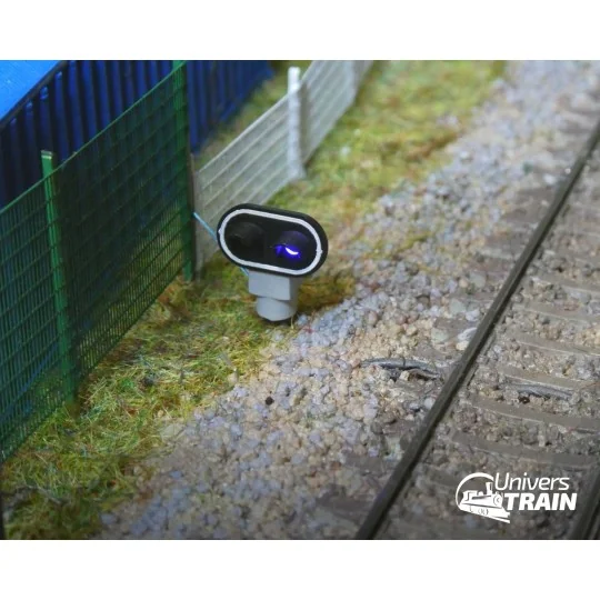 Signal nain SNCF, 2 feux (blanc+violet), MAFEN 913223 MAFEN_913223-Signal nain SNCF, 2 feux (blanc+violet), MAFEN 913223