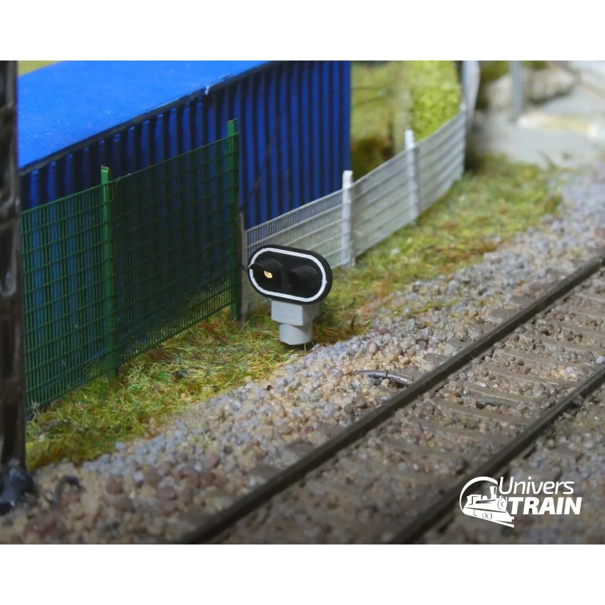 SNCF dwarf signal, 2 lights (white + violet), MAFEN 913223