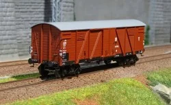 Ree models WB 528 Covered Wagon TP 2 Doors, bogies, th. III, DR -...